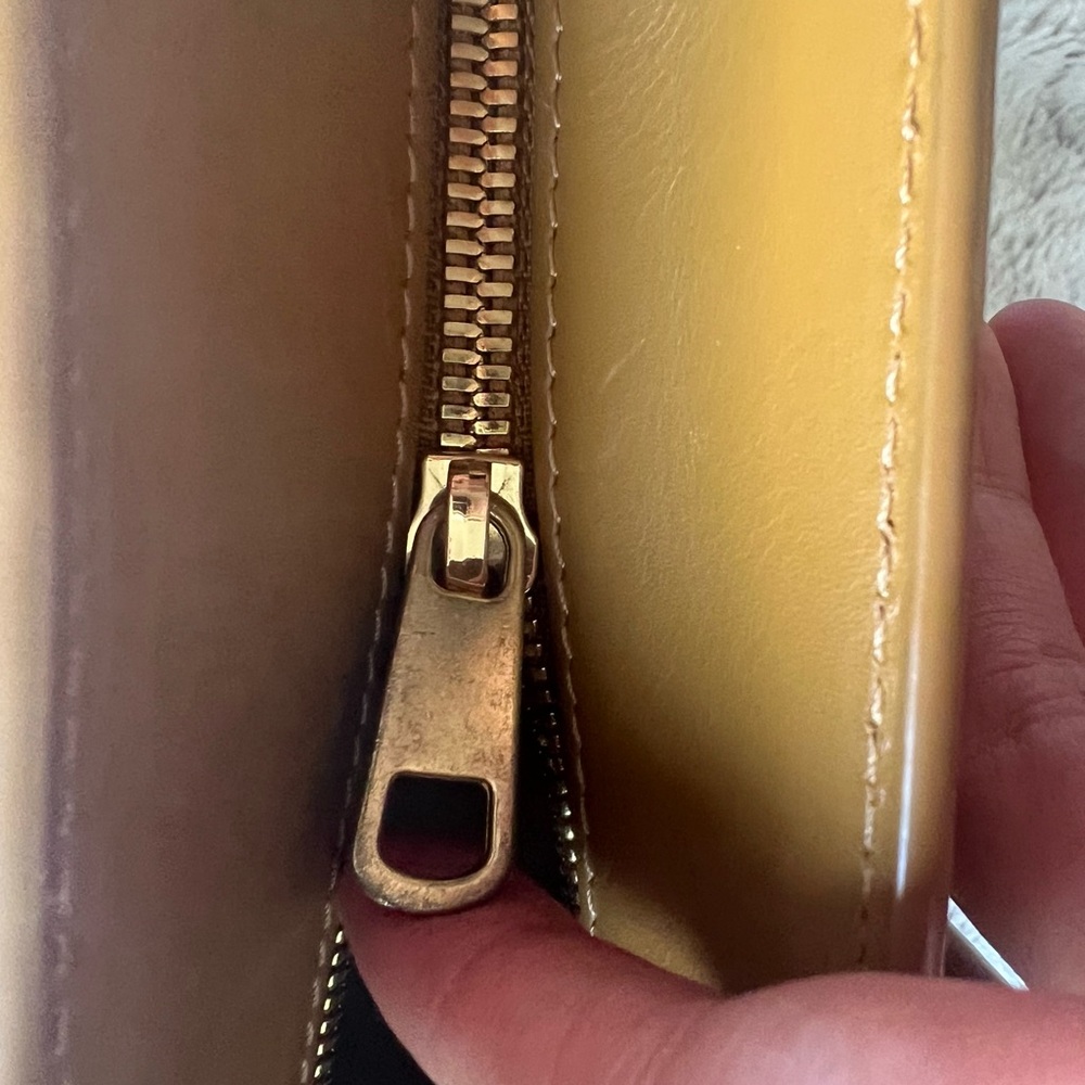A.P.C. Albane bag in mustard yellow - Picture 9 of 9